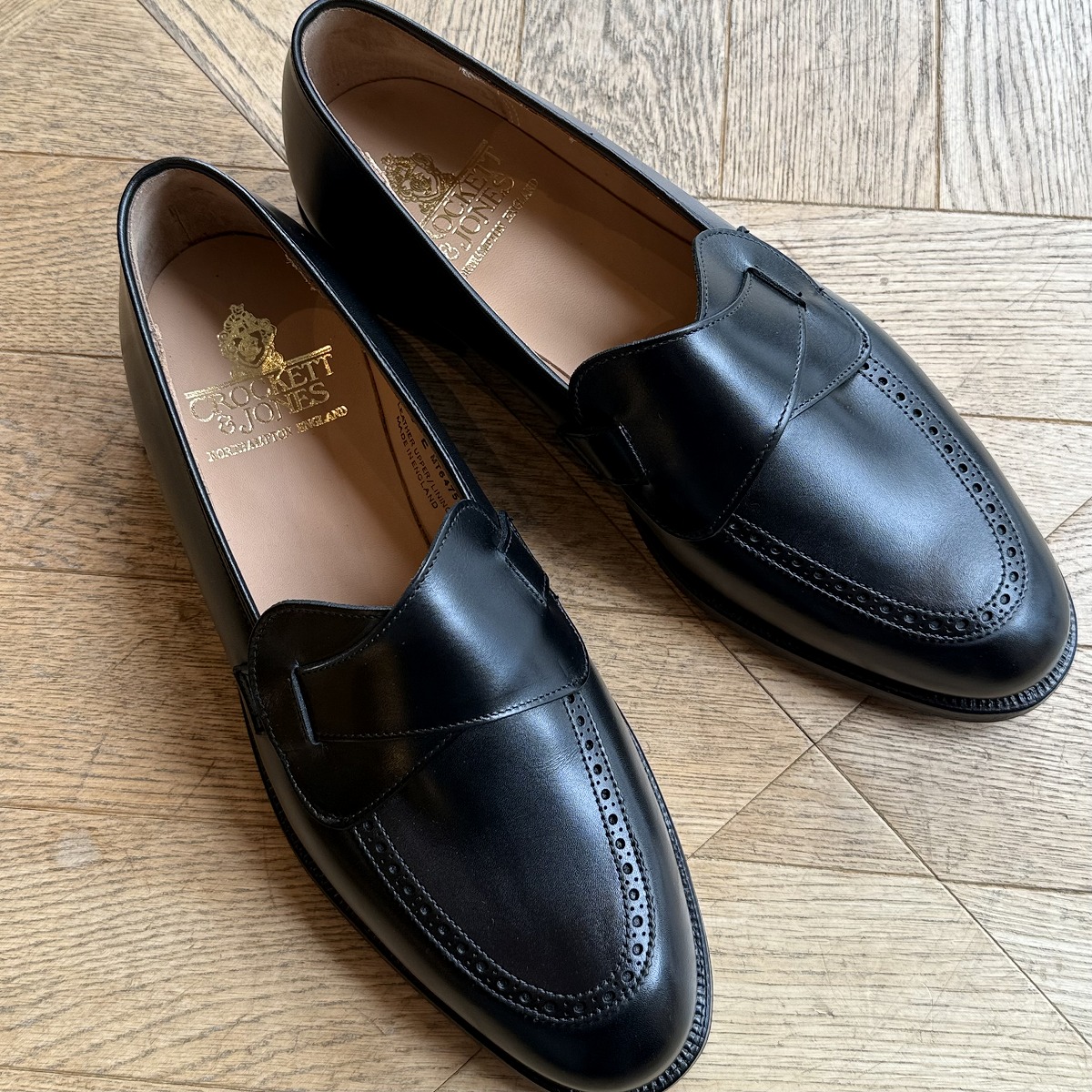 CROCKETT＆JONESの待望のバタフライローファーが再入荷