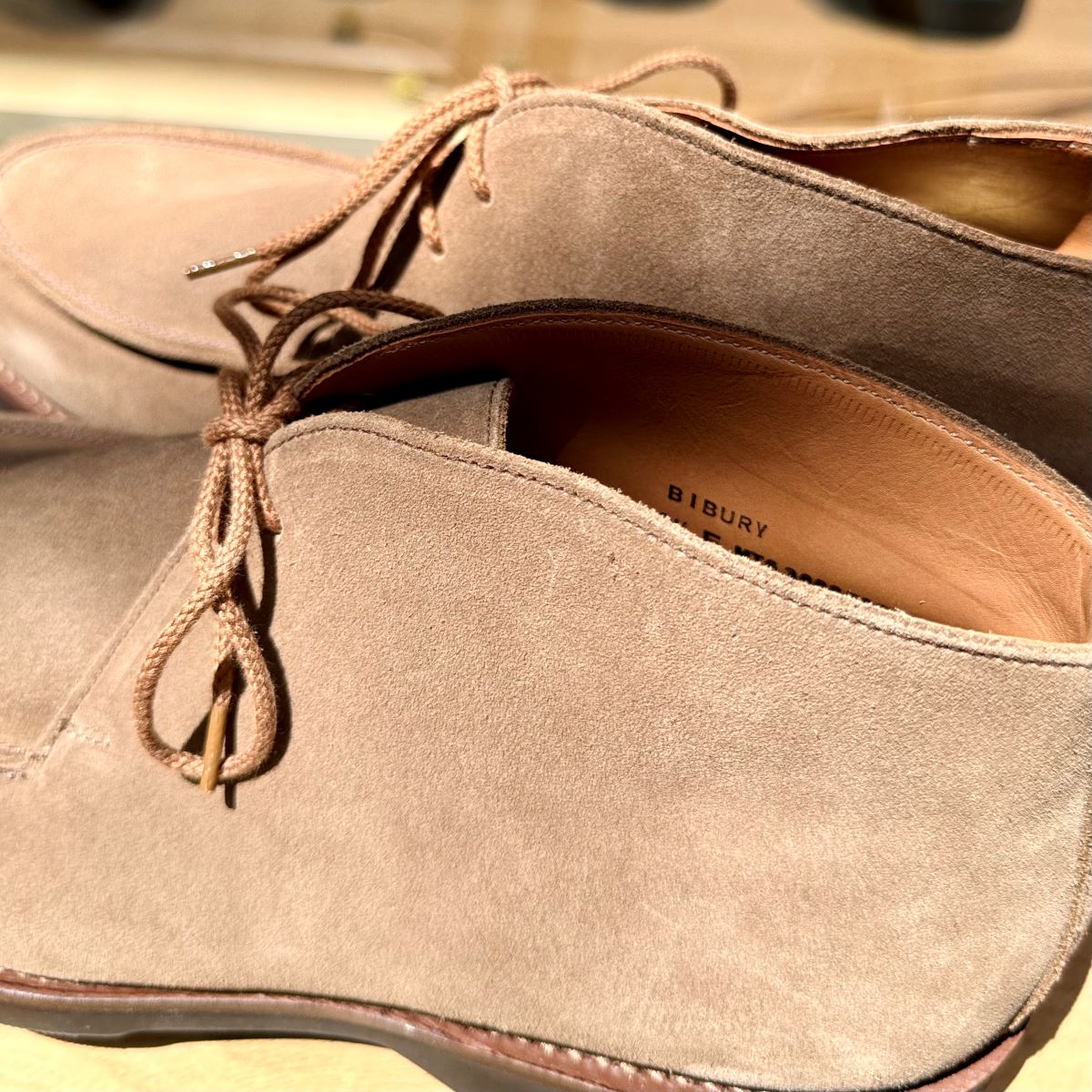 Crockett&Jones SUNBURY スエードレザー チャッカブーツ クロケット＆ジョーンズの定番チャッカブーツ | Trading Post
