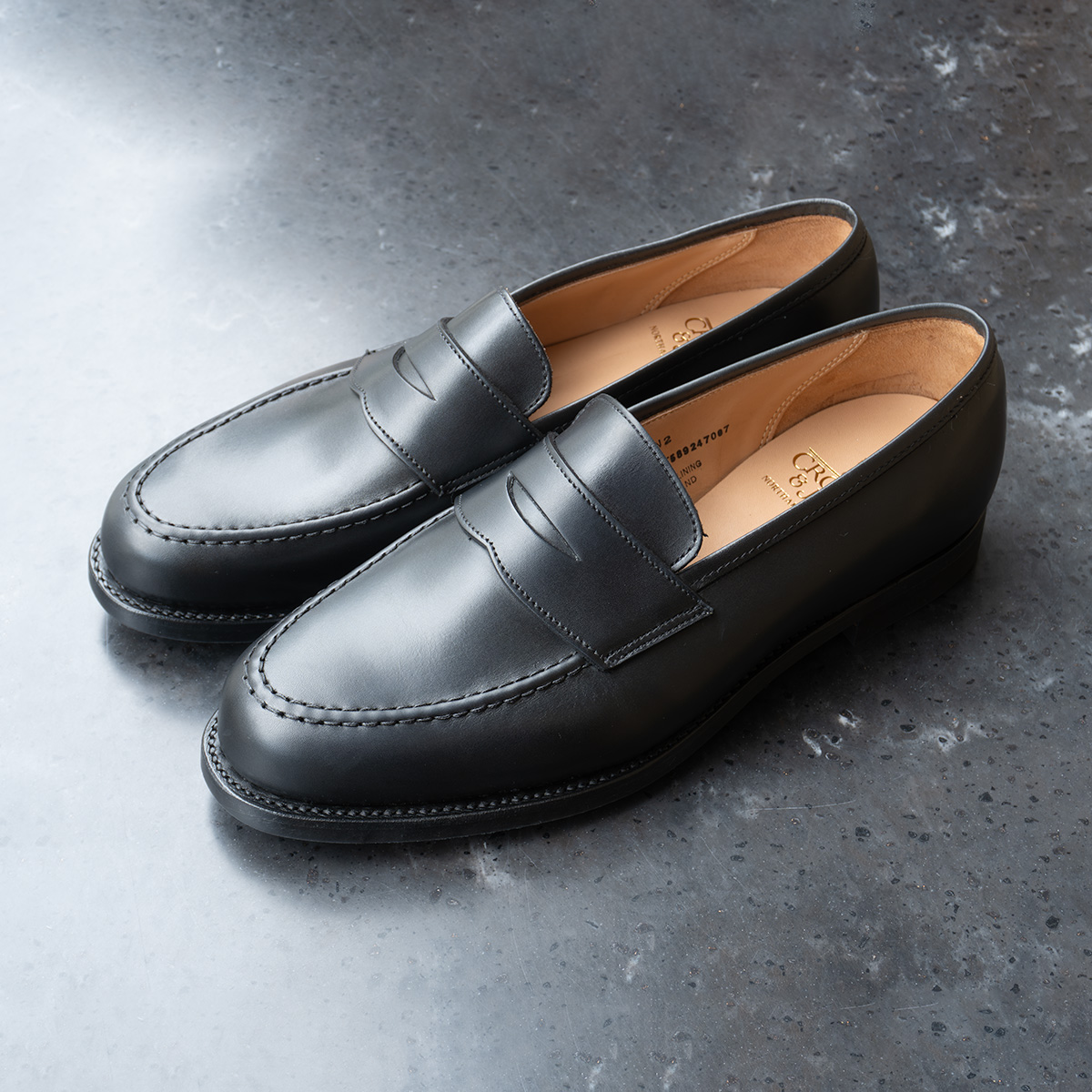 クロケット＆ジョーンズの人気ローファー「ボストン2