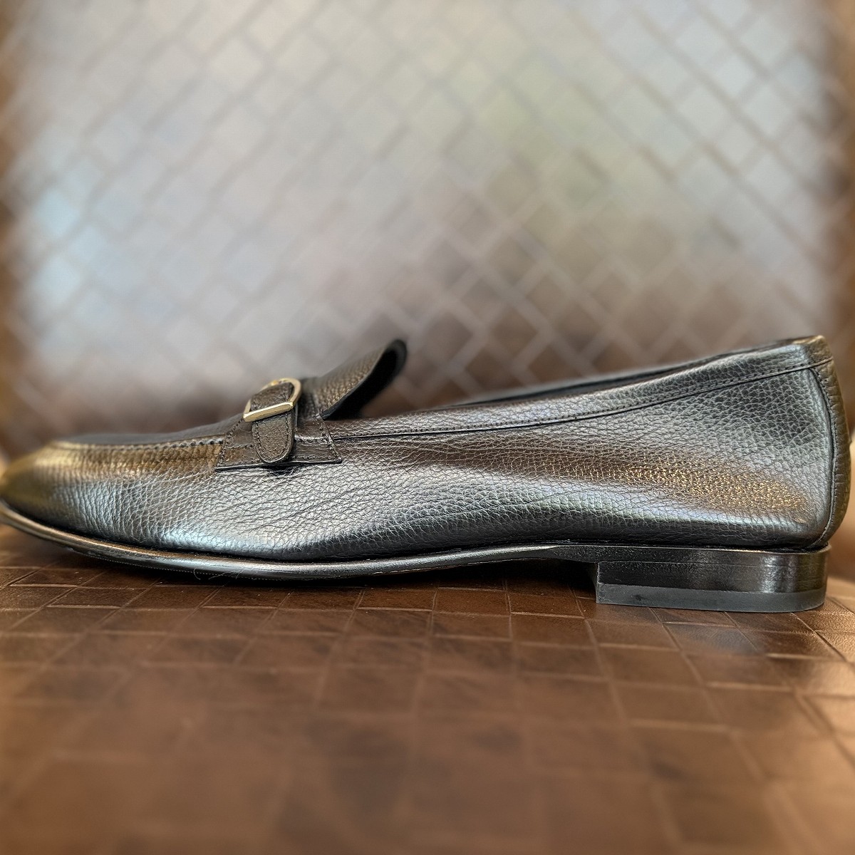 カルミーナのストラップローファー | Trading Post Online Blog