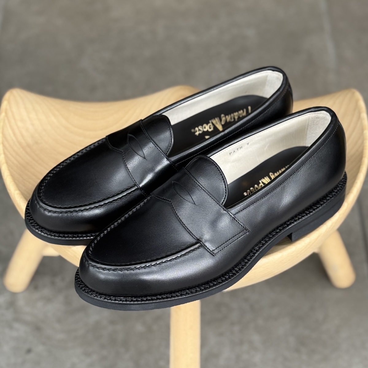 ブラックローファー3選 ローリングダブトリオ・サンダース