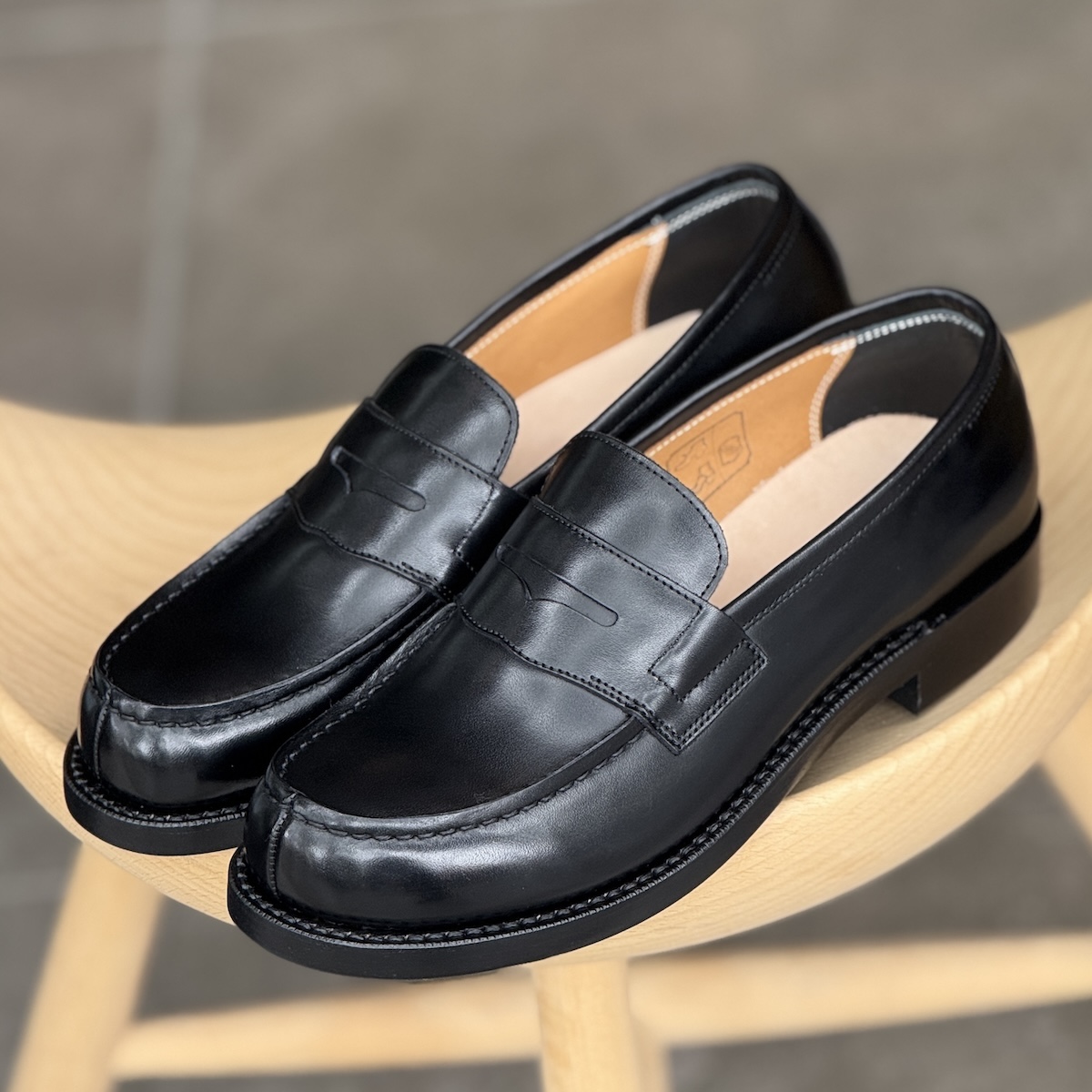 美品 ローファ Dafino ダフィーノ ブラック ブラックローファー3選 ローリングダブトリオ・サンダース