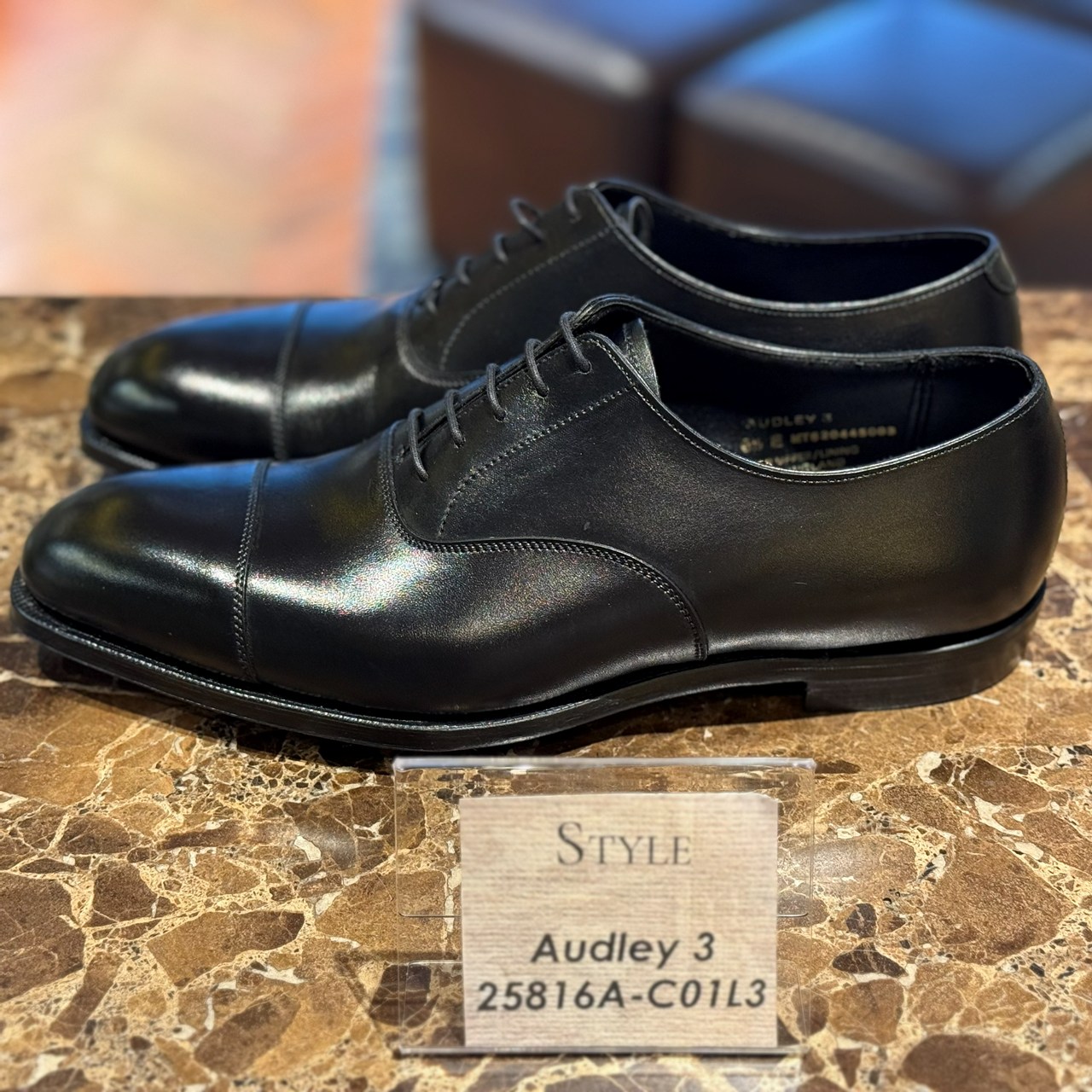 クロケット＆ジョーンズのストレートチップ「オードリーをくらべてみた