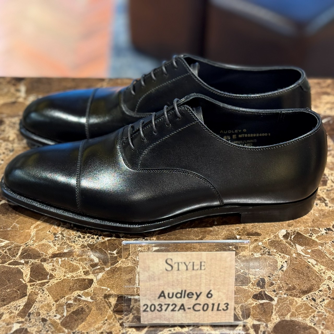 クロケット＆ジョーンズのストレートチップ「オードリーをくらべてみた