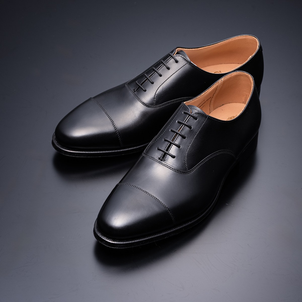 半世紀の時を超え、再び。至高のストレートチップ | Trading Post