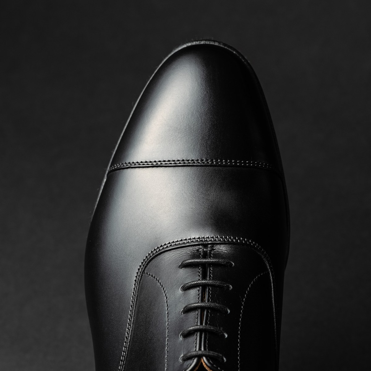 半世紀の時を超え、再び。至高のストレートチップ | Trading Post