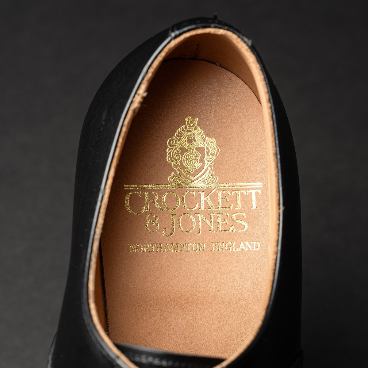 サービス品⭐️クロケット&ジョーンズ⭐️6.5⭐️ブラック‼️ストレートチップ⭐️早者勝ち クロケット＆ジョーンズのストレートチップ（RADSTOCK）をセールで手に