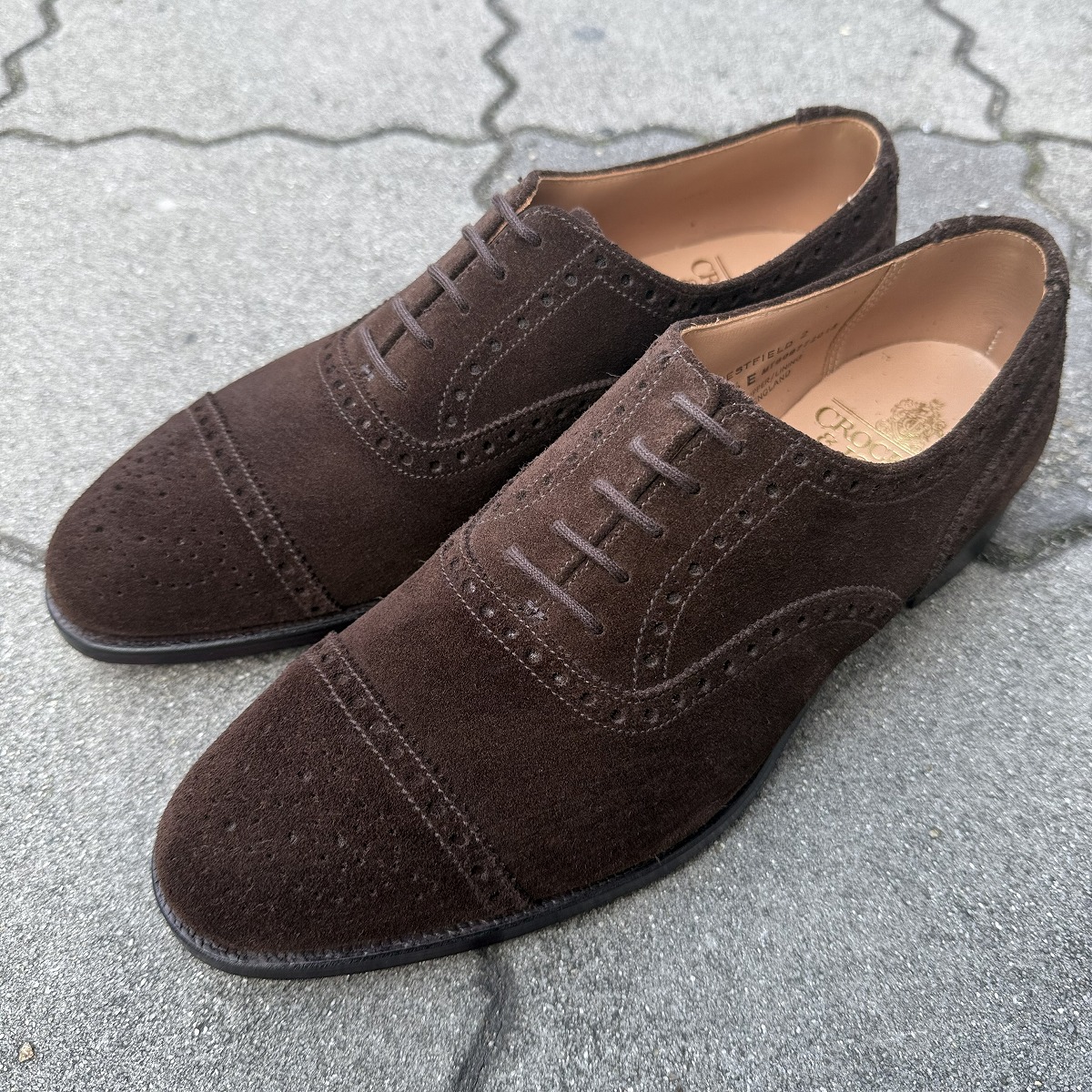 冬の装いにおすすめのクロケット＆ジョーンズのセミブローグ | Trading