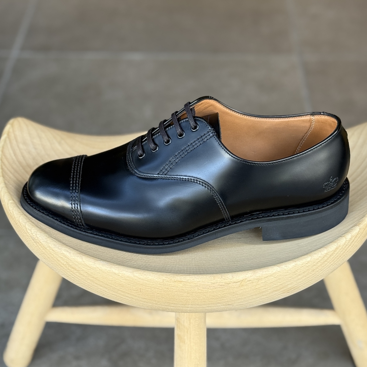 サンダースのニューモデル「ミリタリーキャップオックスフォード