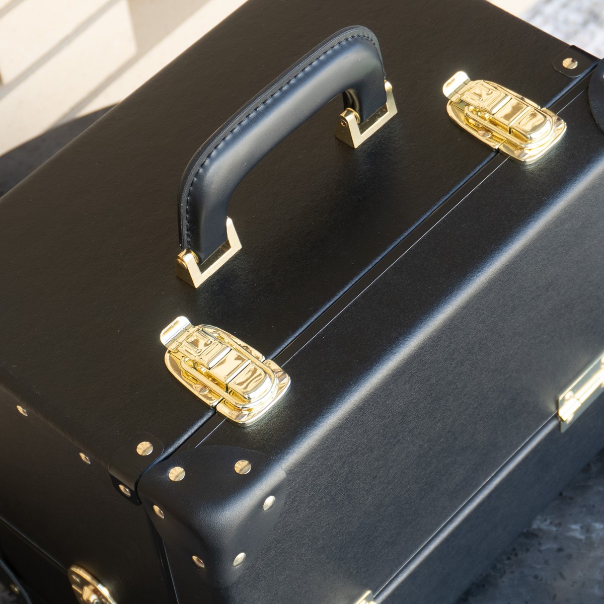 革靴ライフを充実させる靴磨きグッズ専用の収納ボックス「タイム