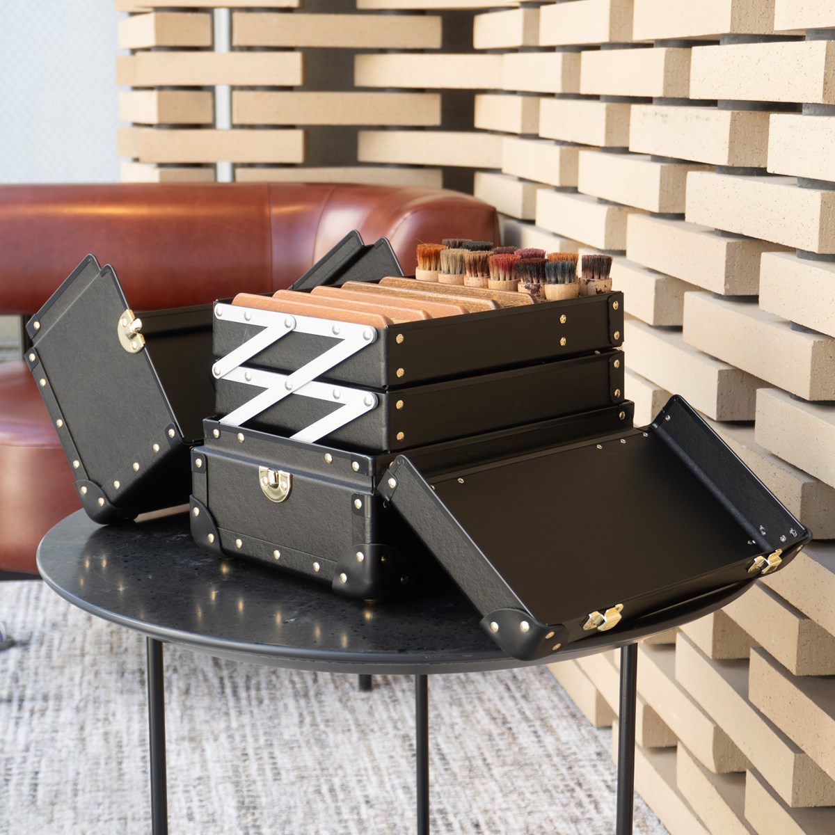 革靴ライフを充実させる靴磨きグッズ専用の収納ボックス「タイム