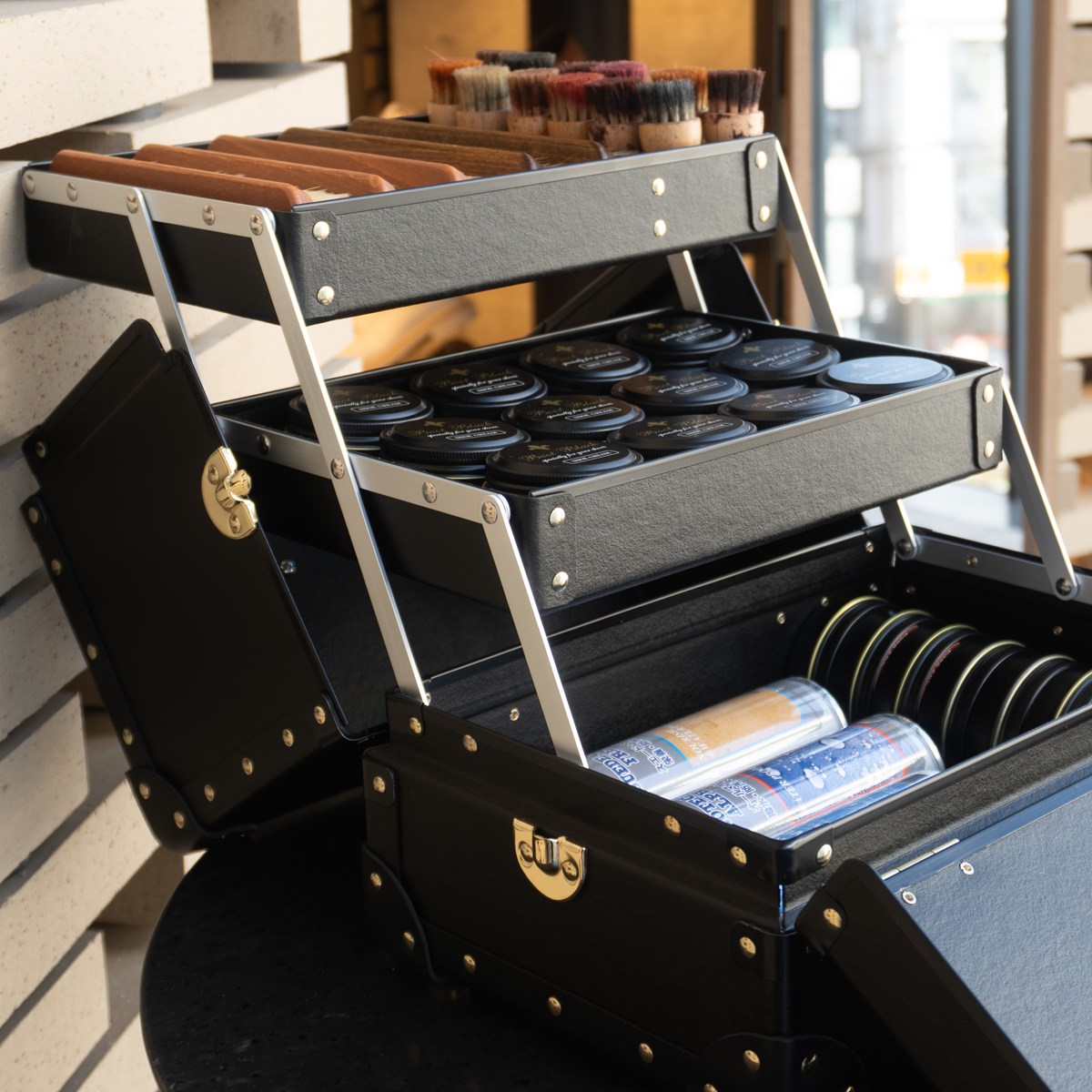 革靴ライフを充実させる靴磨きグッズ専用の収納ボックス「タイム