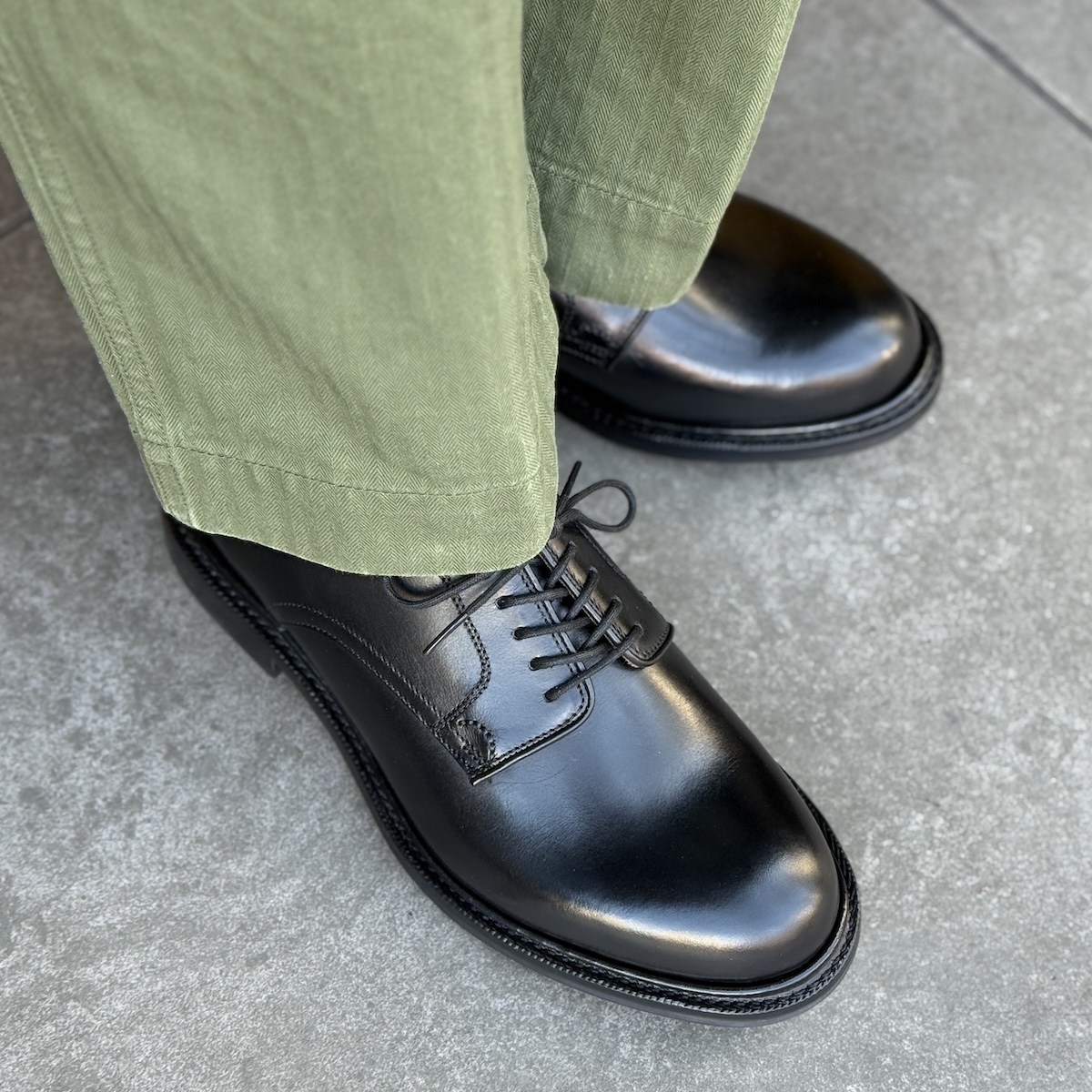 極美品 trading post トレーディングポスト 26.5 プレーントゥ オンオフ兼用できるトレーディングポストオリジナルのプレーントゥ