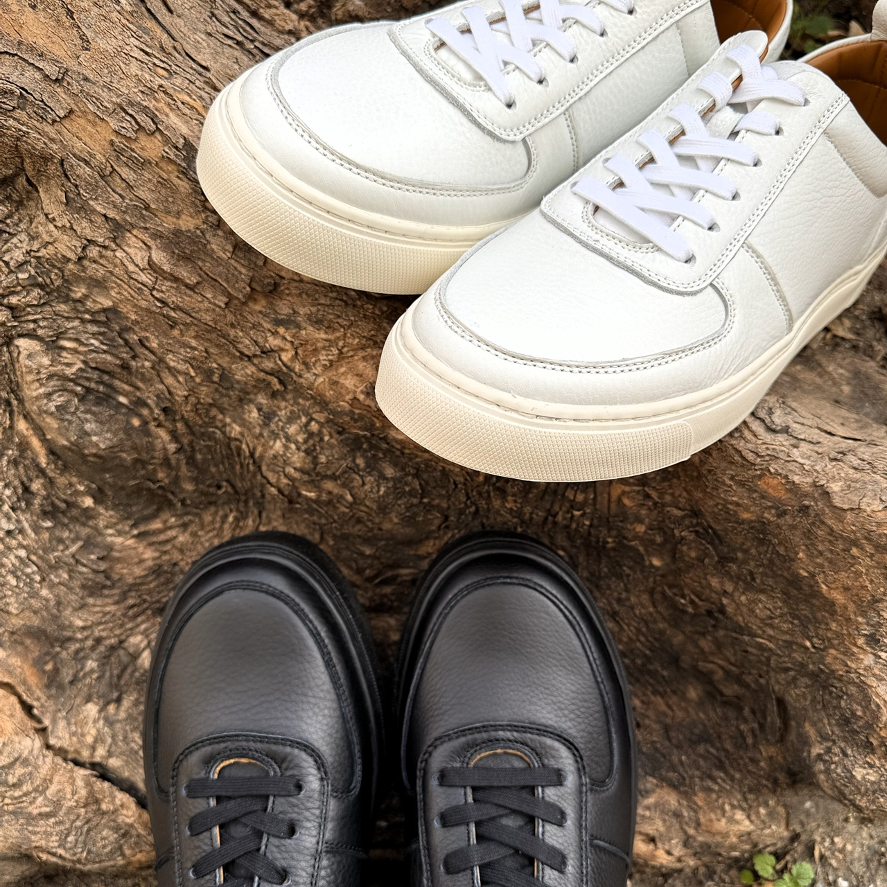 新作レザースニーカー 