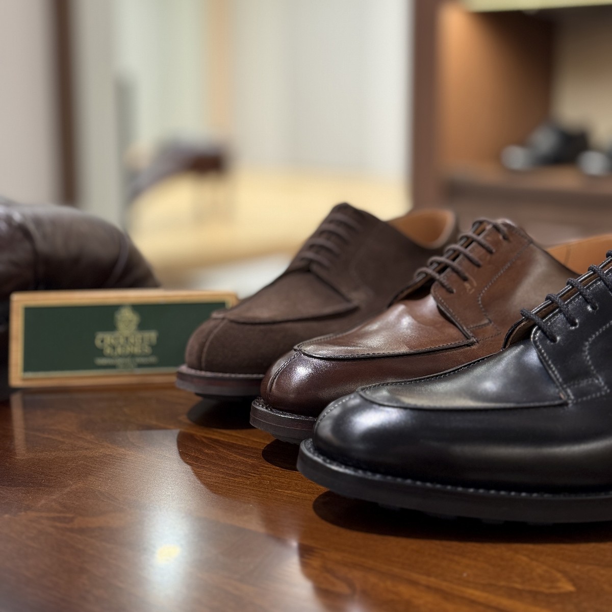 CROCKETT＆JONES(クロケット&ジョーンズ)の汎用性抜群のユーチップ