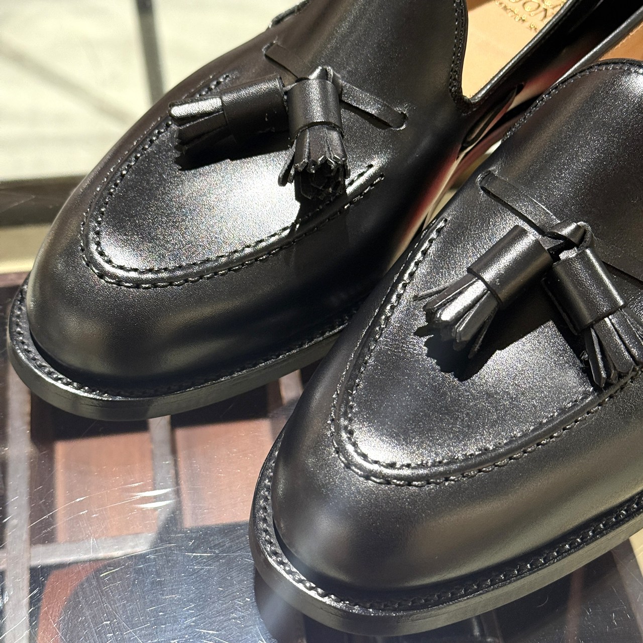 価格改定前にお急ぎください！クロケット＆ジョーンズ人気商品再入荷